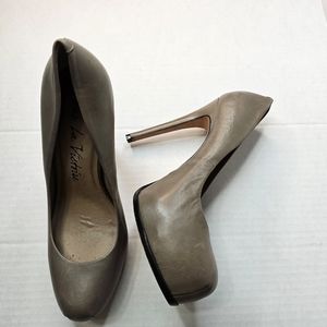 POUR La Victoire Women's Pump Heels sz 9